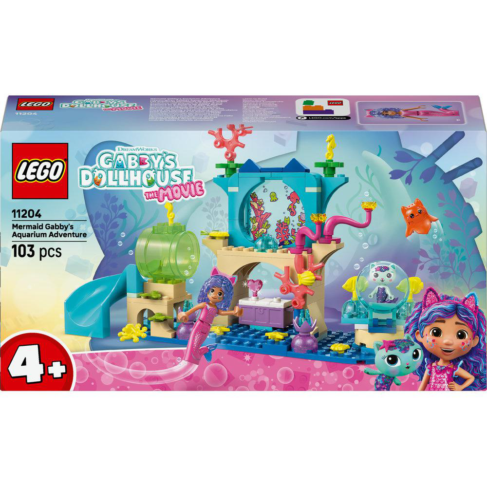 Ein Lego-Box-Set von Gabbys Puppenhaus. Es zeigt eine Meerjungfrau-Szene mit Charakteren und Aquarium-Elementen. Die Box hat das Lego- und Gabby's Dollhouse-Logo.