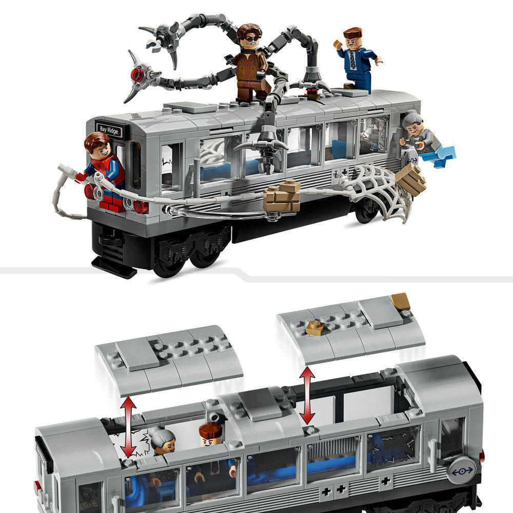 Lego-Zugset mit Spider-Man-Figuren. Enthält Figuren, einen Waggon und mechanische Arme oben.
