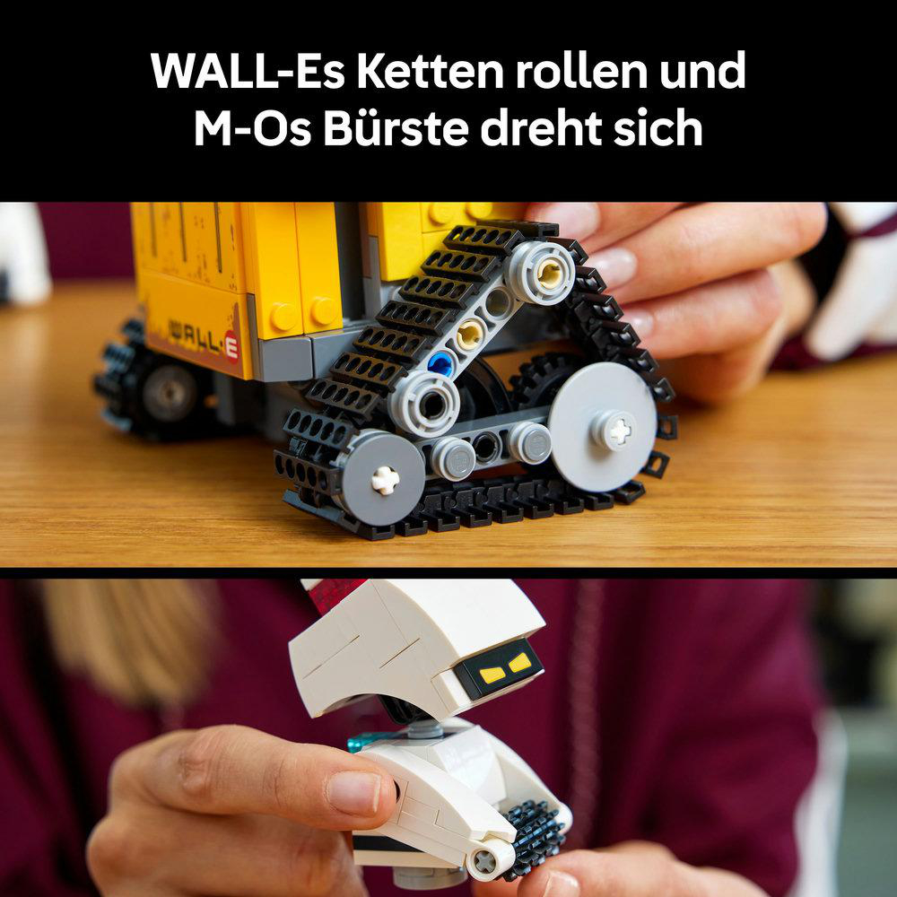 LEGO-Modelle von WALL-E und M-O. WALL-E hat Ketten, M-O hat einen weißen Körper und eine schwarze Bürste. Hände halten beide Spielzeuge.