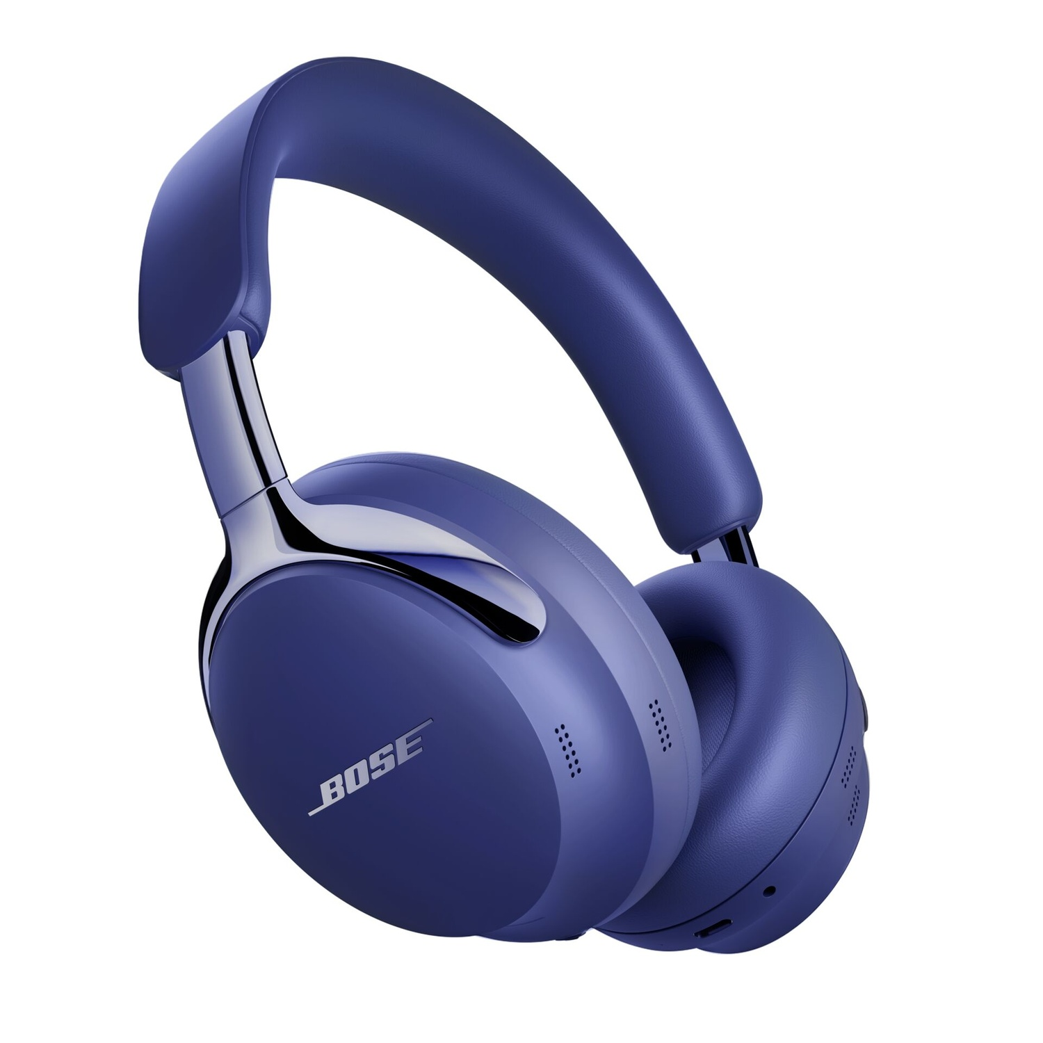 Une paire d'écouteurs bleus Bose. Les écouteurs sont sur fond blanc. Le nom de la marque est visible sur l'écouteur gauche.