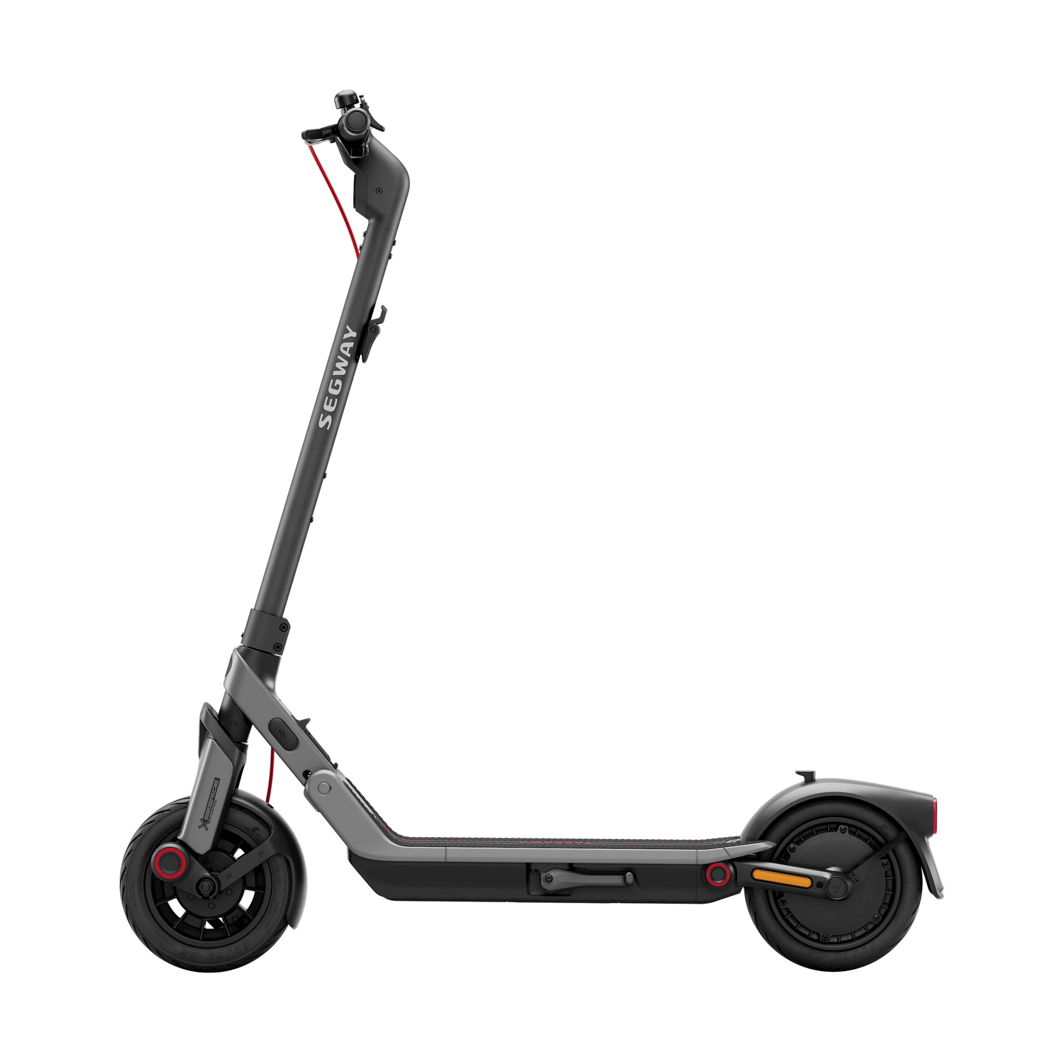 Un monopattino elettrico Segway grigio. Ha ruote nere con dettagli rossi, un cavo rosso e il logo Segway sullo stelo.