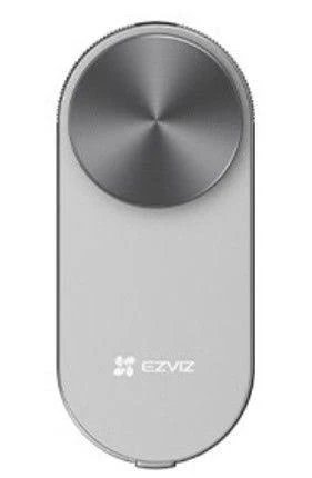 Un dispositivo EZVIZ plateado. Tiene una parte superior circular y un cuerpo oblongo. El logotipo de EZVIZ está en la parte inferior.