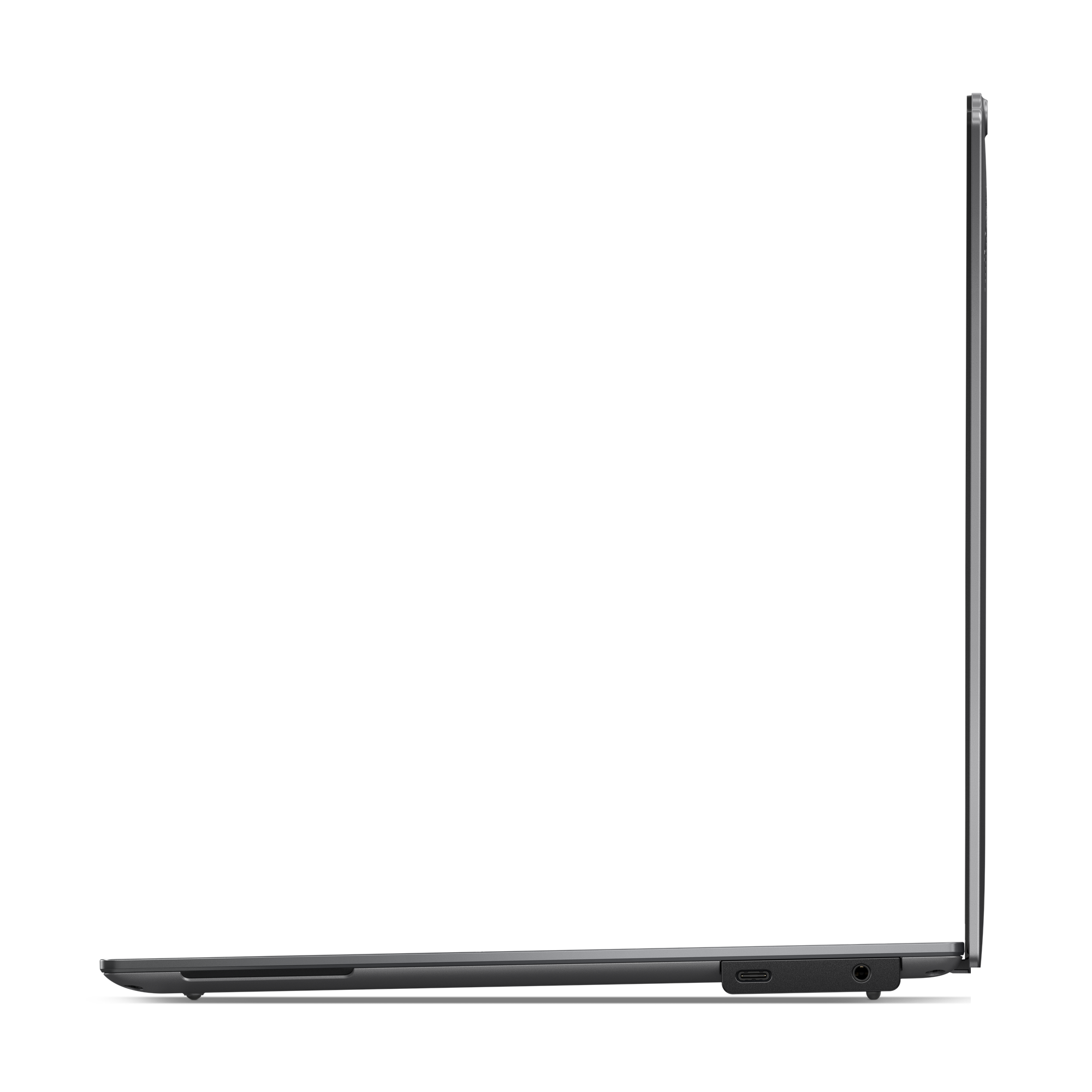 Seitenansicht eines geschlossenen, dunkelgrauen Laptops. Zeigt das Seitenprofil mit Anschlüssen.