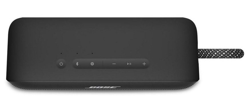 Czarny głośnik Bose z przyciskami zasilania, Bluetooth, głośności i odtwarzania/pauzy. Ma wzorzysty uchwyt po prawej.