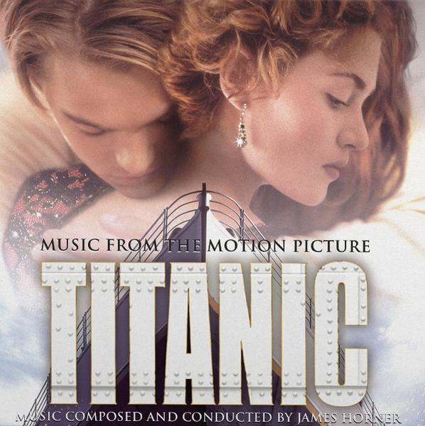 Titanic-Soundtrack-Cover. Mann und Frau im Hintergrund. Der Titel 'Titanic' ist im Vordergrund.