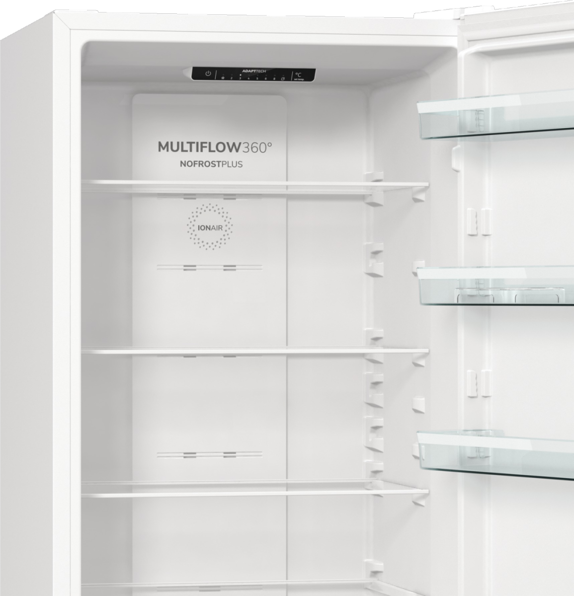 Otwarta, pusta biała komora lodówki. Widoczne szklane półki. Elementy sterujące znajdują się na górze. Wnętrze wyświetla "MULTIFLOW360" i "IONAIR".