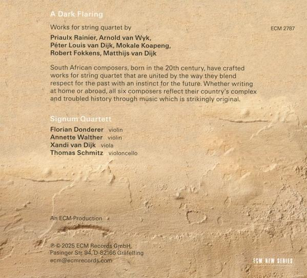 Albumcover mit Text: "A Dark Flaring". Listet Komponisten, Streichquartettmitglieder und das ECM Records-Logo.