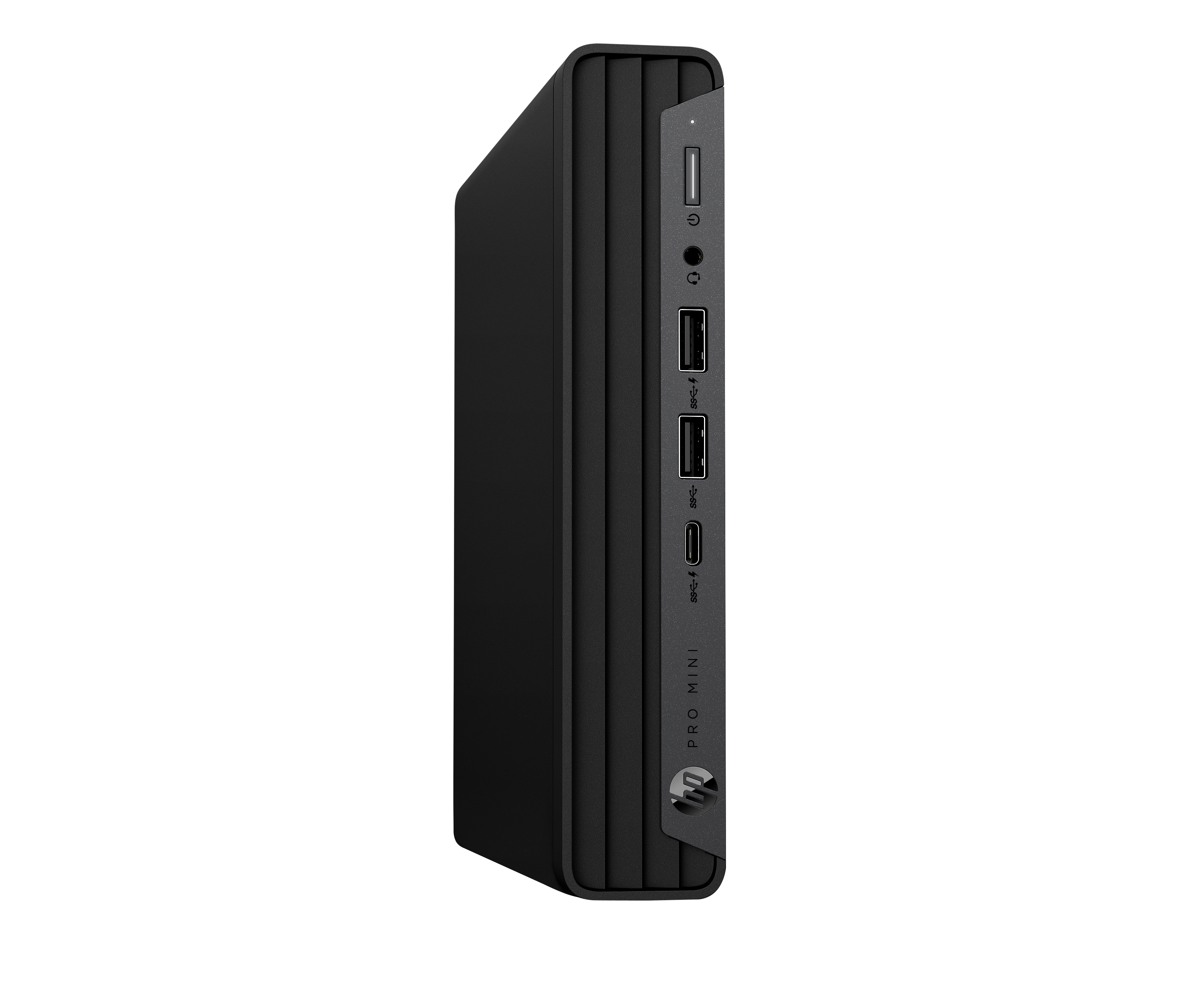 Schwarzer HP Pro Mini-Computer, Seitenansicht. Mit Ein-/Aus-Taste, Audioanschluss, USB-Anschlüssen und USB-C-Anschluss. Schwarzer Hintergrund.