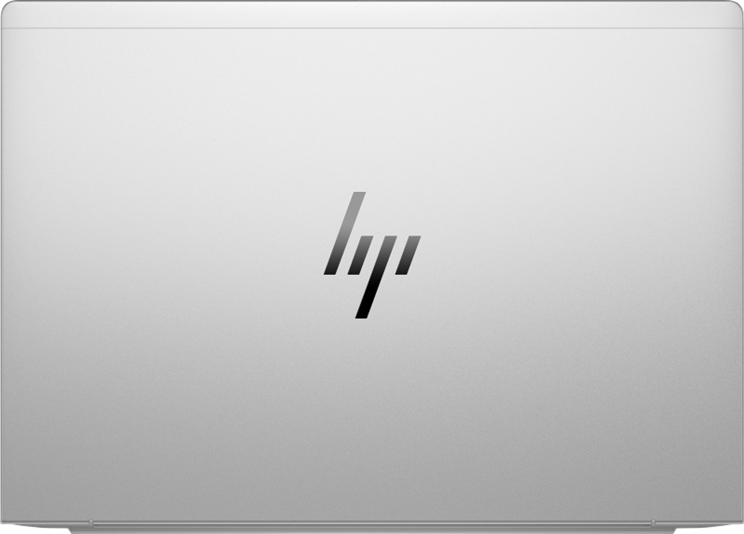 Silberner Laptopdeckel mit schwarzem HP-Logo. Der Deckel ist geschlossen. Der Hintergrund ist eine schlichte, hellgraue Oberfläche.