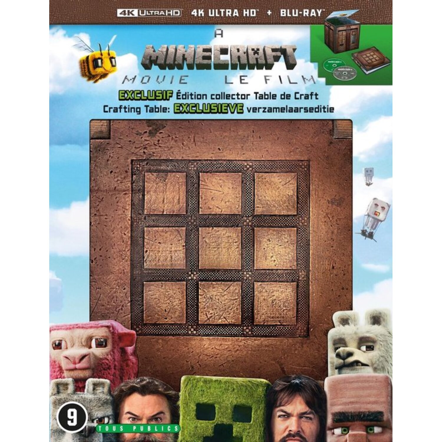 Minecraft-filmhoes. Met een crafting table, Minecraft-personages, een bij en de Blu-ray-doos.