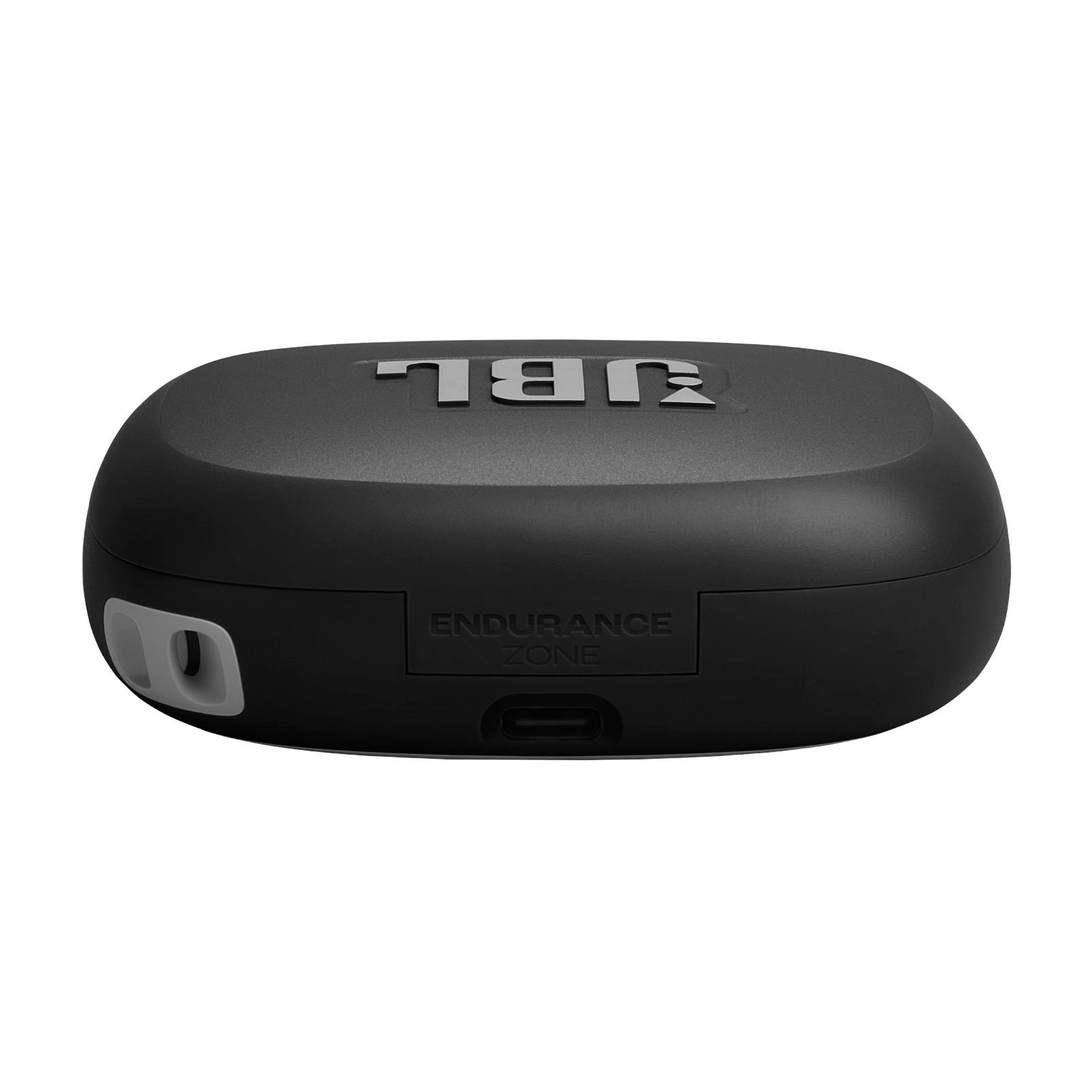Schwarzes JBL Endurance Zone-Kopfhörer-Etui. Es hat das JBL-Logo, den Text Endurance Zone und einen Ladeanschluss.