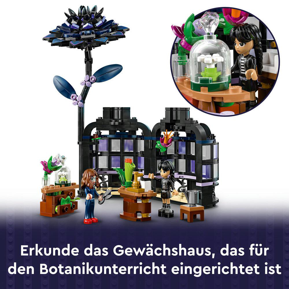 Eine Lego-Gewächshausszene mit Figuren. Enthält eine Blumenstruktur, Gebäude und Charaktere. Der Text lautet: 'Erkunde das Gewächshaus'.