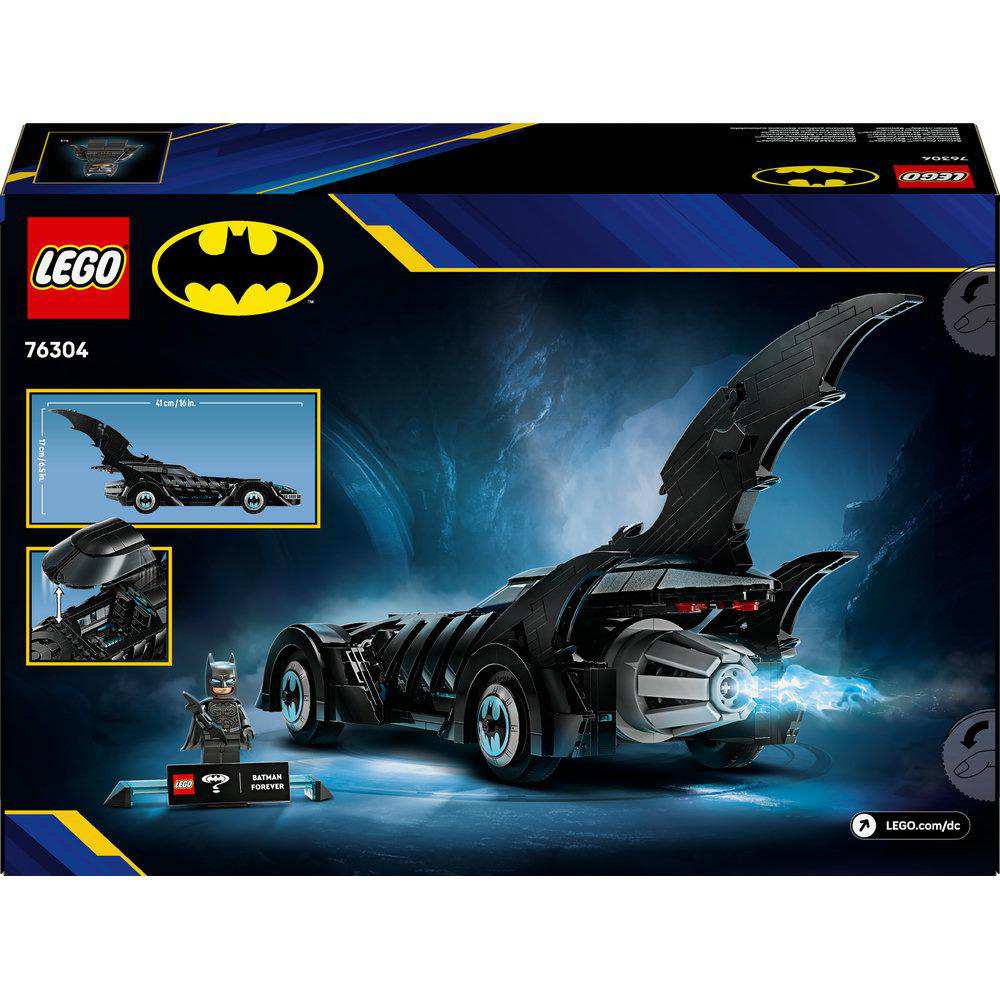 LEGO Batman Forever Set-Box. Enthält das Batmobil, die Batman-Minifigur und das LEGO-Logo. Die Setnummer 76304 ist sichtbar.
