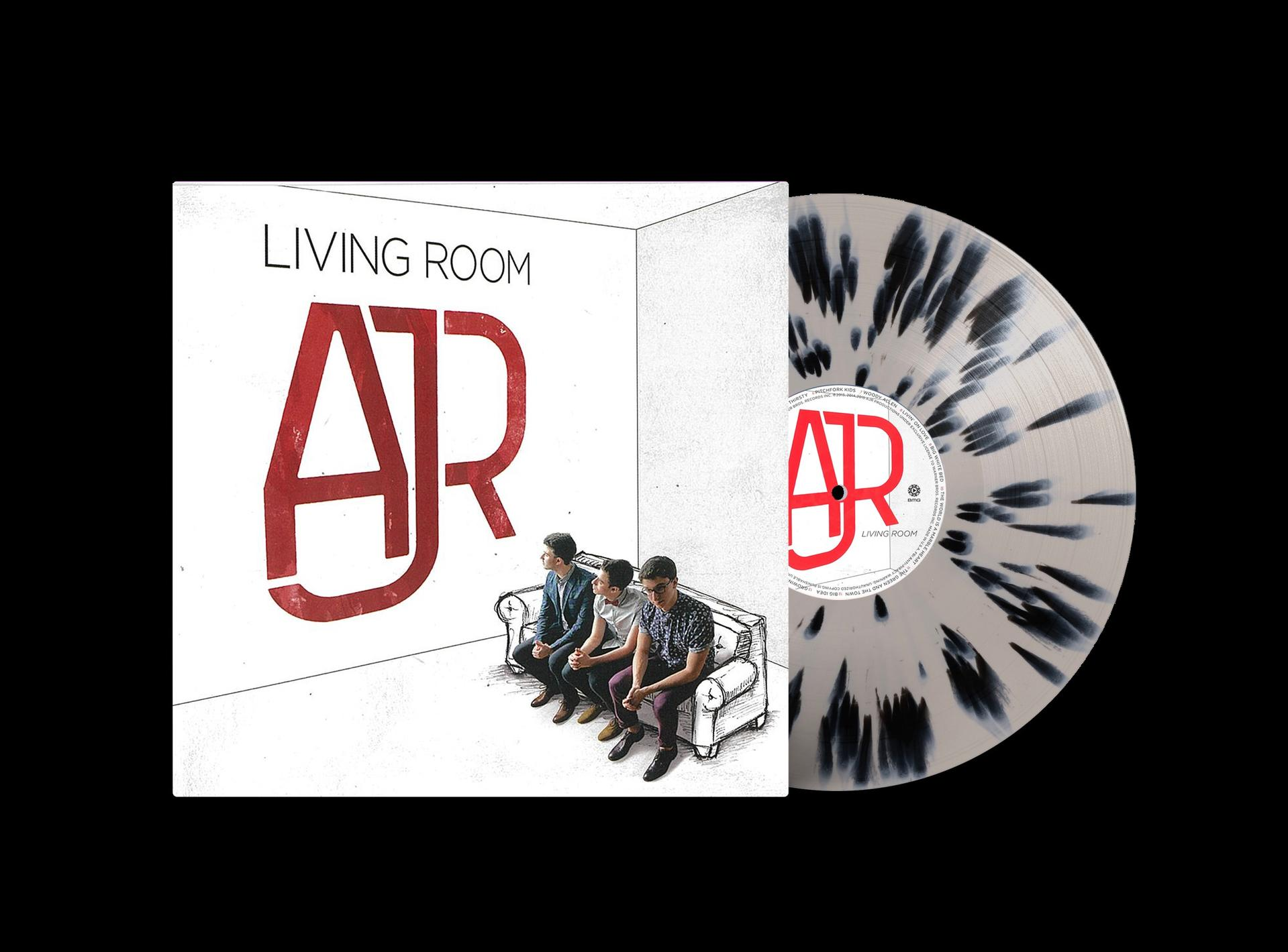 Albumcover von „Living Room“ von AJR. Enthält eine Schallplatte und Coverkunst mit drei Männern auf einem Sofa.