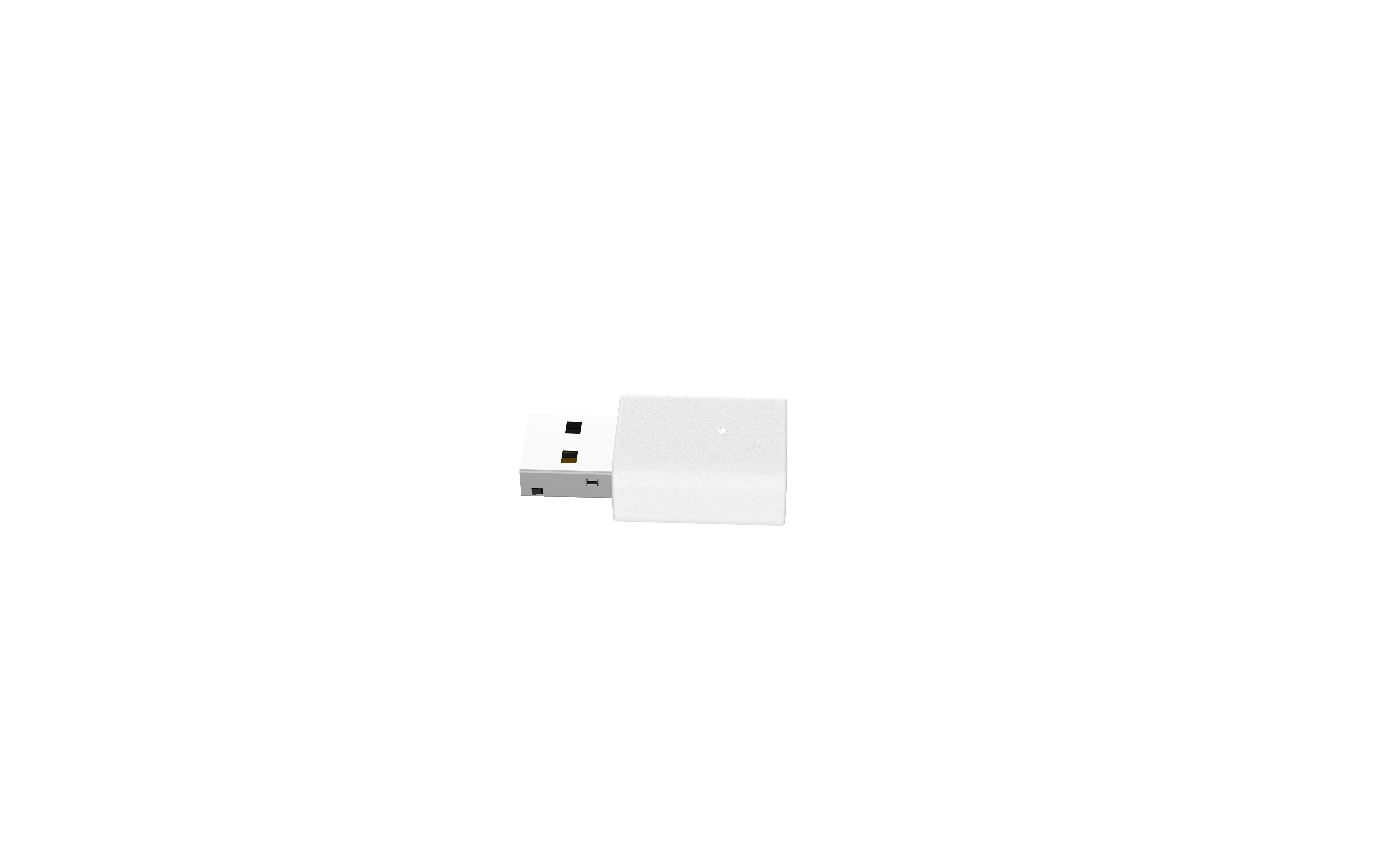 Ein weißer USB-Stick auf weißem Hintergrund. Der USB-Anschluss ist sichtbar.
