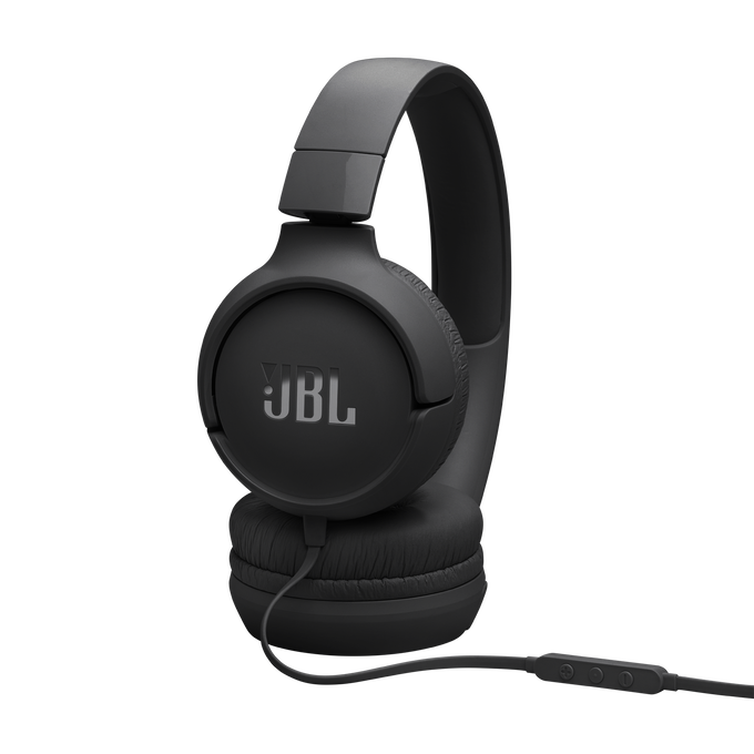 Auriculares JBL negros con cable y controles sobre fondo negro. El logotipo de JBL es visible.