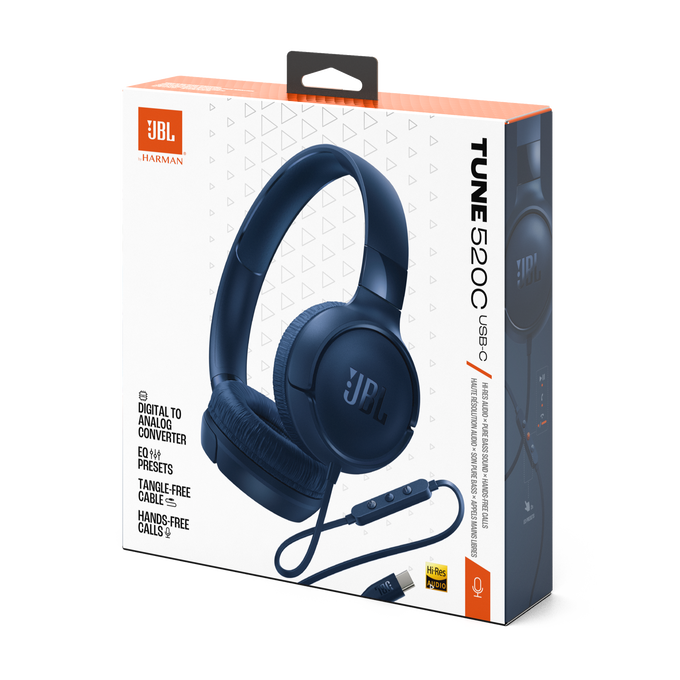 Auriculares JBL Tune 520C USB-C en una caja. La caja es naranja y blanca con una imagen de los auriculares azules.