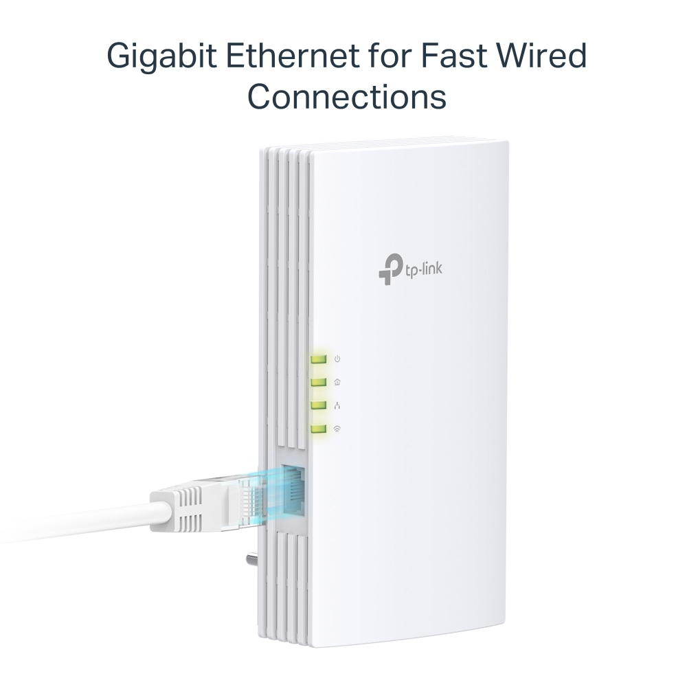 Bağlı bir ethernet kablosu olan beyaz bir TP-Link Gigabit Ethernet yönlendiricisi. Işıklar yanıyor. Üstte Gigabit Ethernet yazıyor.