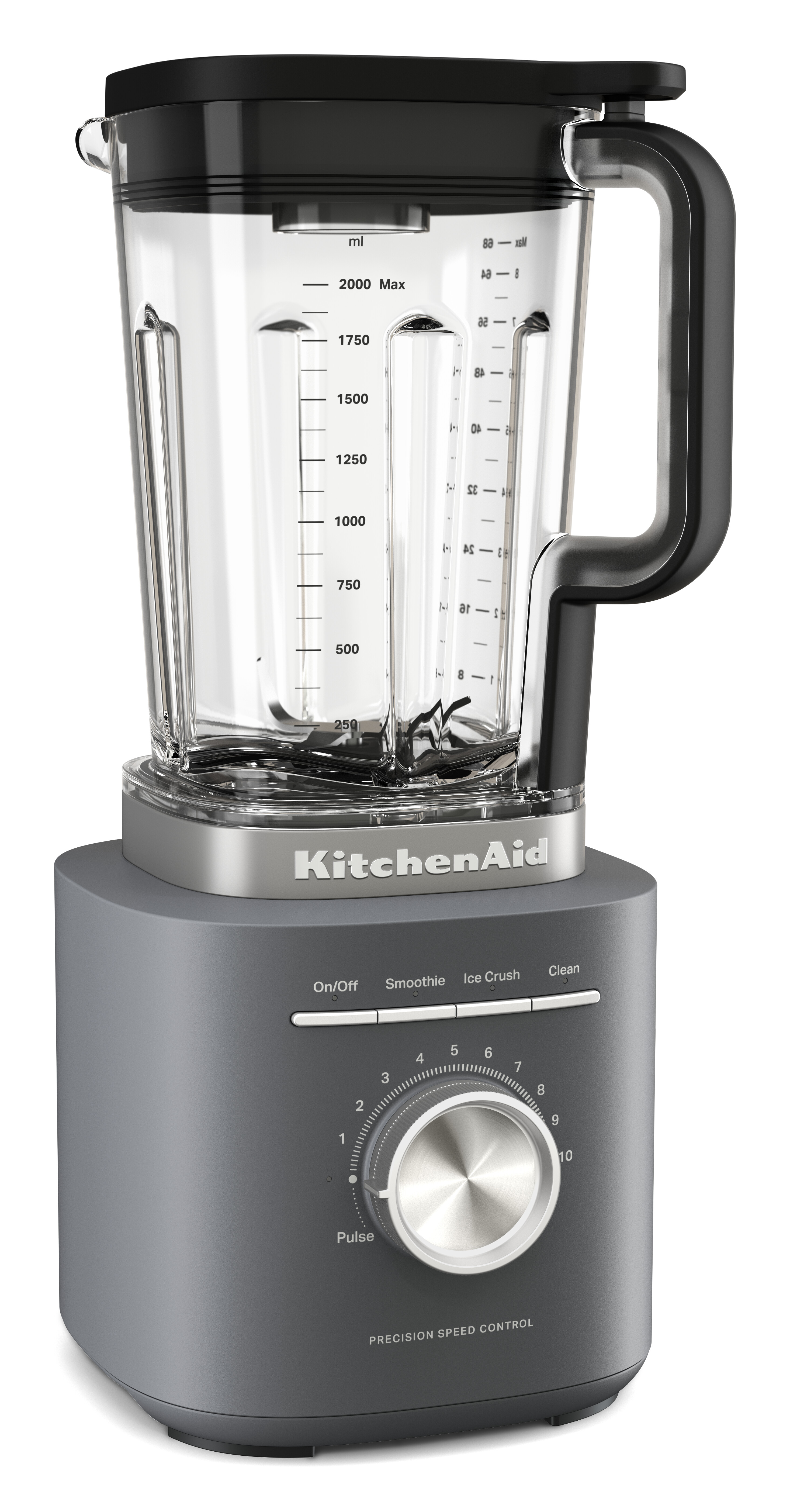 Grauer KitchenAid-Blender. Er hat einen Glasbehälter, einen schwarzen Deckel und Griff sowie einen Drehregler.