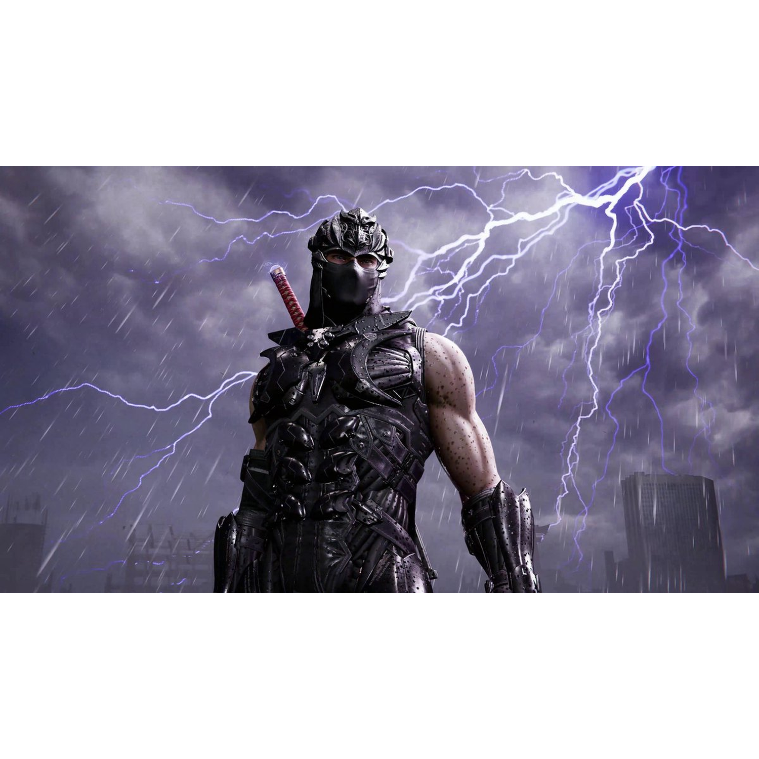 Een ninja in zwart pantser staat in de regen met bliksem op de achtergrond. Hij houdt een zwaard vast en kijkt de kijker aan.