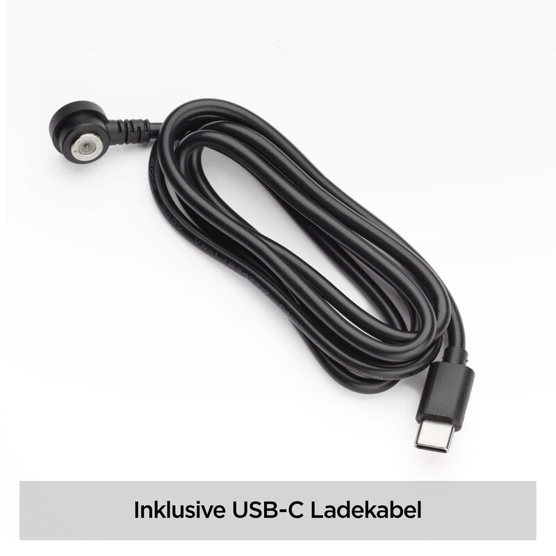 Ein schwarzes USB-C-Ladekabel auf weißem Hintergrund. Das Kabel ist aufgerollt, mit einem runden Stecker an einem Ende und USB-C am anderen.