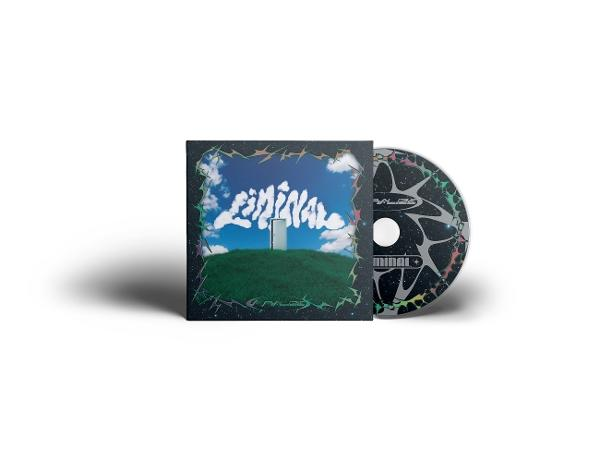 CD-Cover und -Disc. Cover zeigt 'Minimal' mit surrealer Landschaft. Disc hat dunkles Design mit 'Minimal+' und anderem Text.