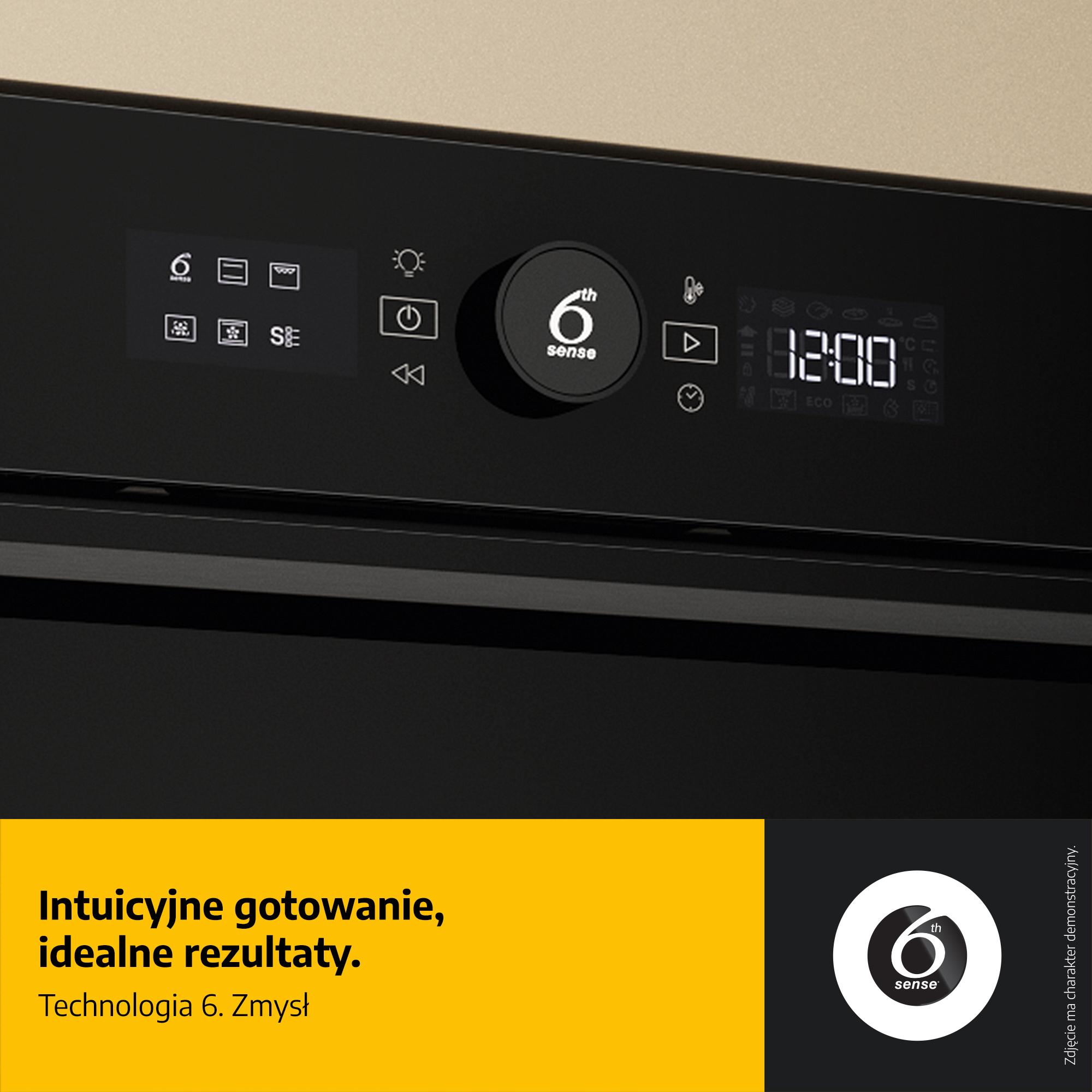 Czarny panel sterowania piekarnika z wyświetlaczem cyfrowym, pokazujący czas i ustawienia. Widoczne logo 6th sense.