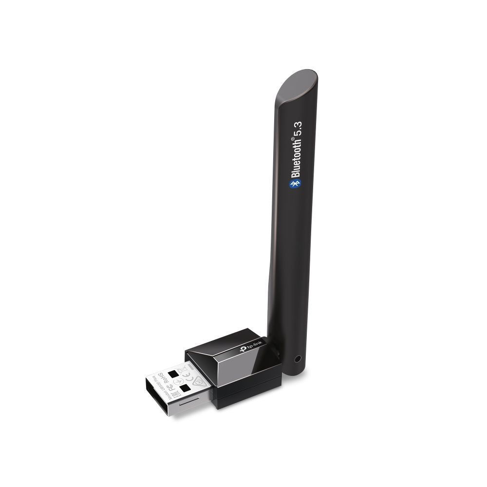 Siyah ve gümüş renkli bir TP-Link Bluetooth 5.3 USB adaptörü beyaz bir zemin üzerinde dik duruyor. Küçük, dikdörtgen şeklinde bir cihaz.