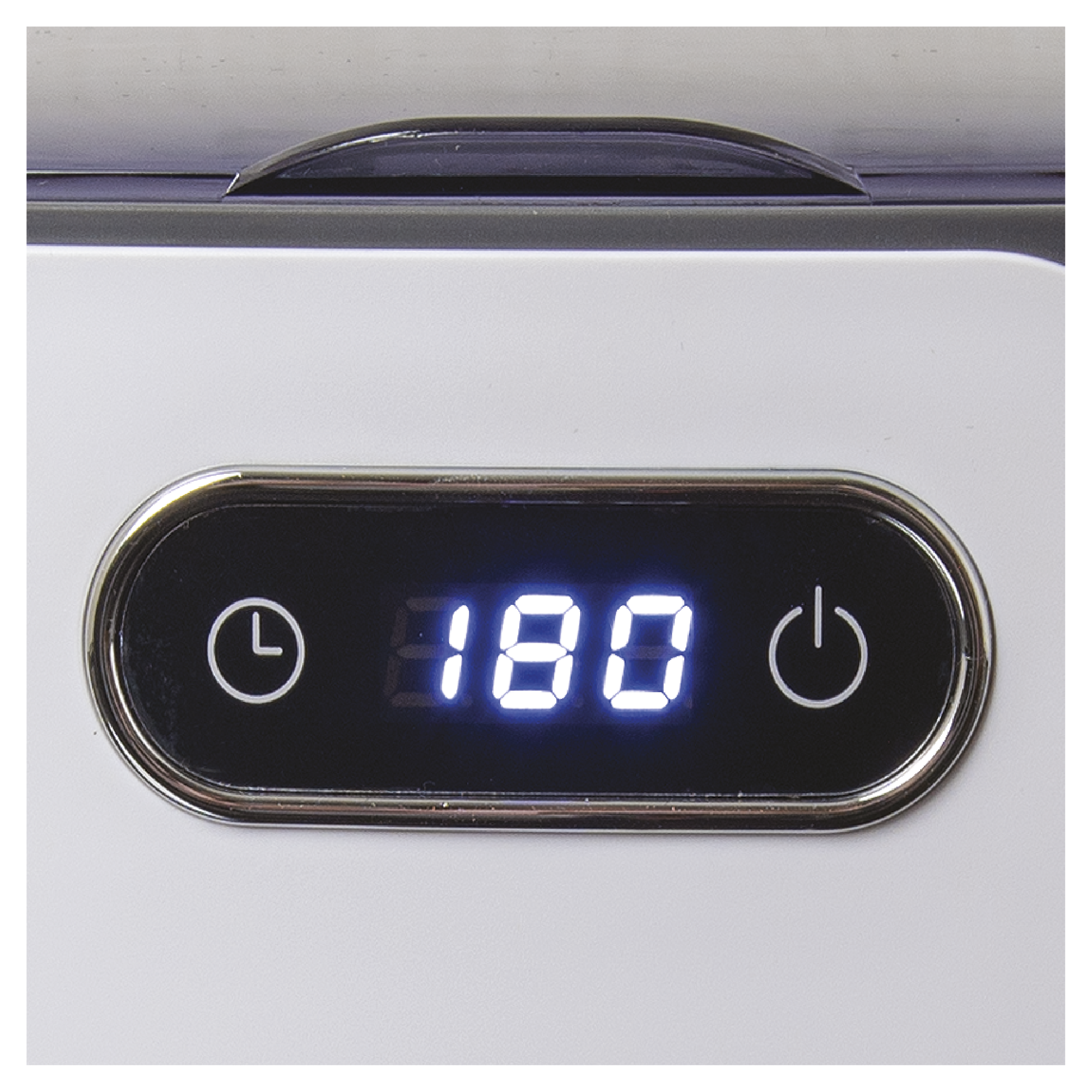 Zbliżenie cyfrowego wyświetlacza na białym urządzeniu. Wyświetla liczbę 180 w jasnoniebieskim świetle, z symbolami czasu i zasilania.