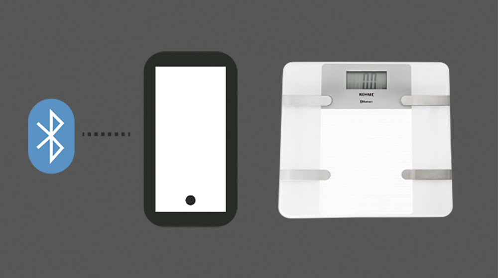 Obraz przedstawia Bluetooth łączący telefon z wagą. Waga wyświetla liczby. Telefon i waga znajdują się na szarym tle.