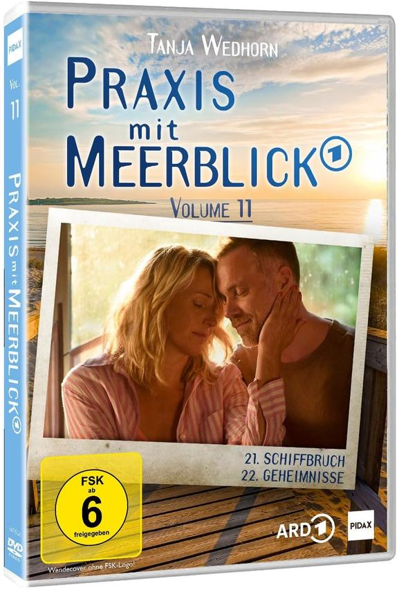 DVD-Cover: 'Praxis mit Meerblick' mit Foto eines Paares. Enthält Text und ein Rating-Label.