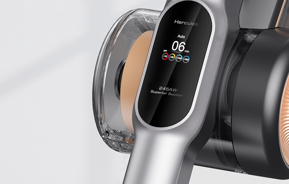 Zbliżenie uchwytu odkurzacza z wyświetlaczem pokazującym tryb 'Auto', 6 minut i wskaźniki mocy ssania.