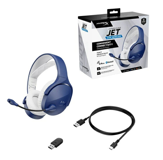 Niebieski zestaw słuchawkowy HyperX Cloud Jet, pudełko, kabel USB i adapter na białym tle.