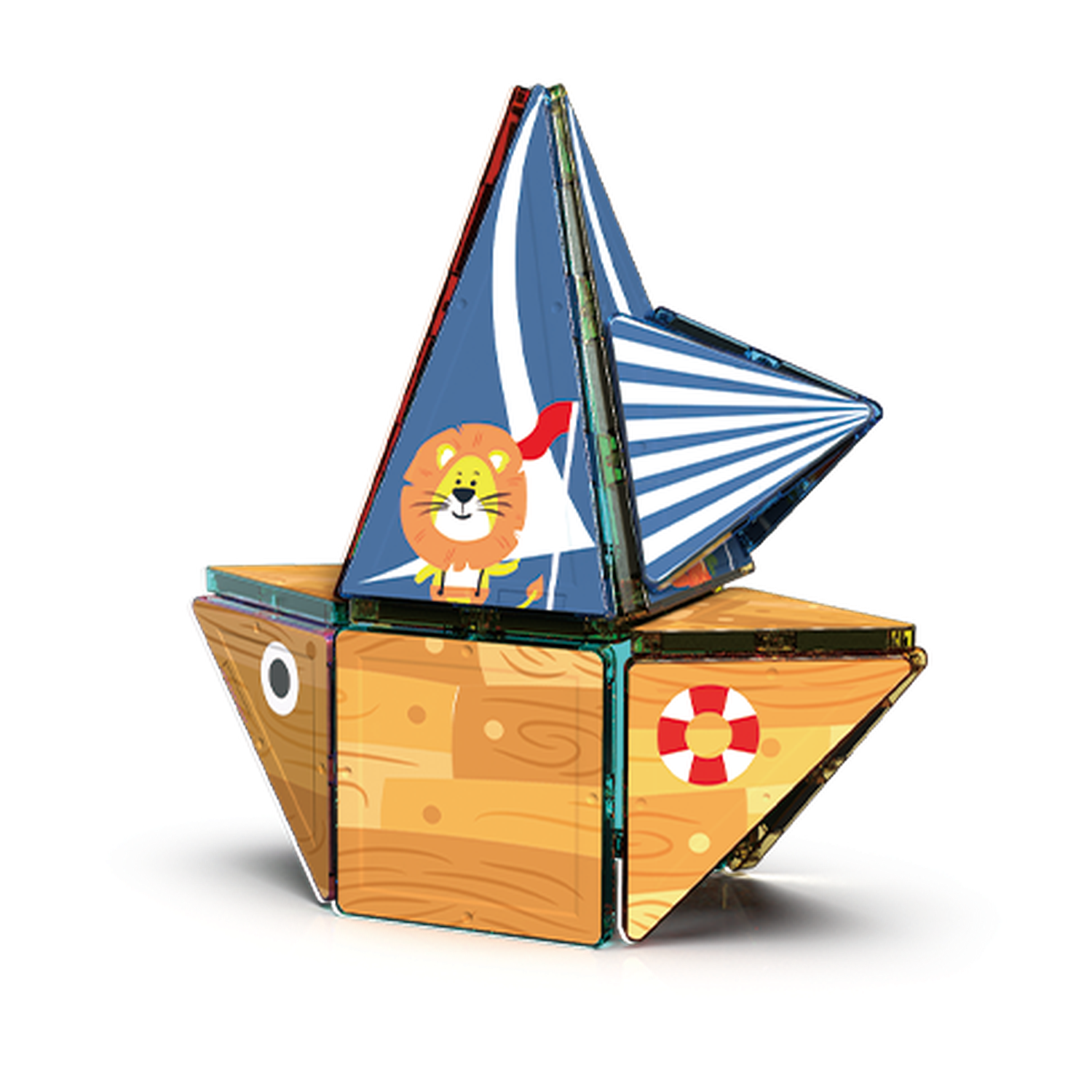 Een speelgoedboot gemaakt van kleurrijke magnetische blokken. De boot heeft een houten romp, blauwe zeilen en een leeuwenillustratie. Een reddingsboei is zichtbaar.