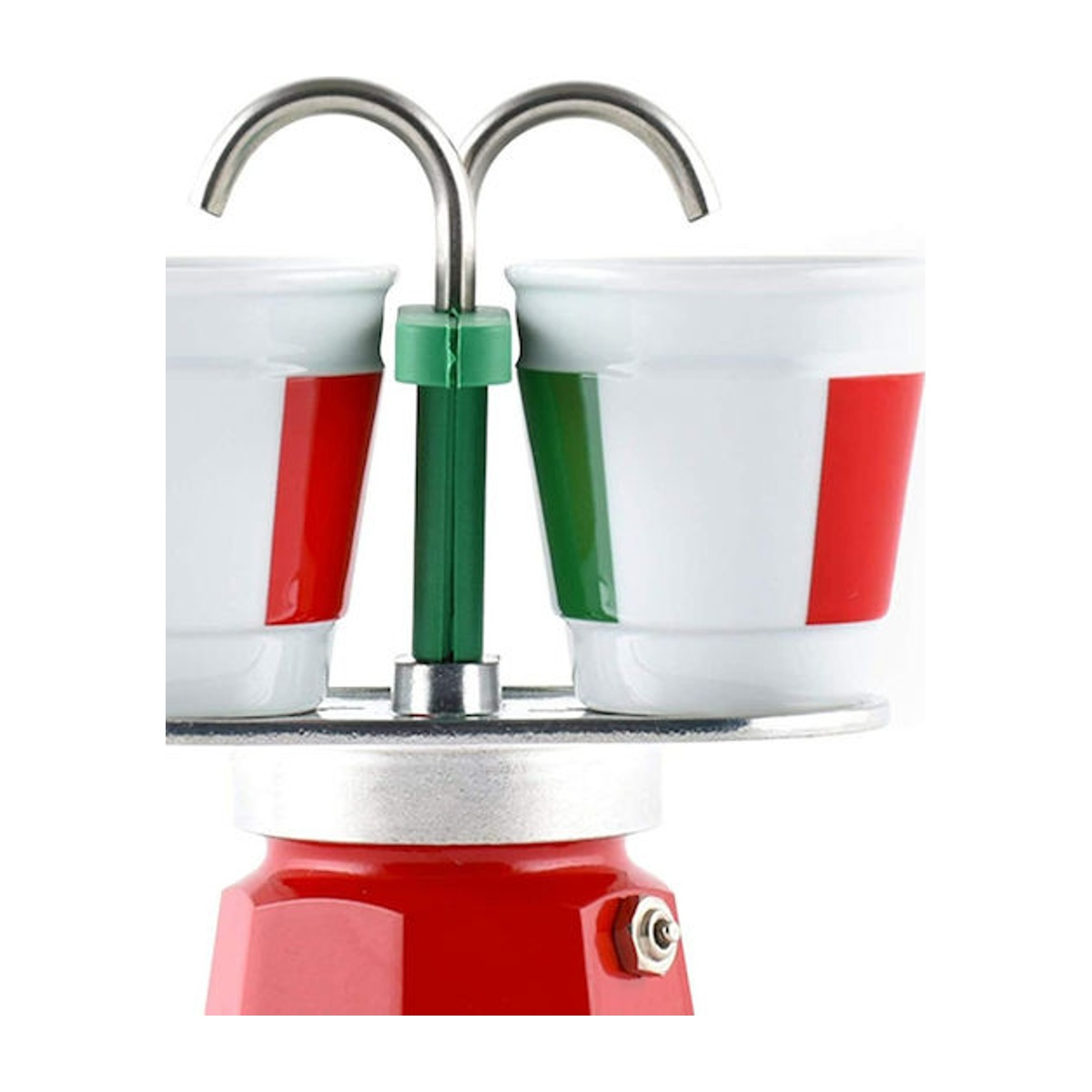 Una macchina per caffè espresso rossa e argento con due tazze. Le tazze hanno i colori della bandiera italiana. La parte superiore ha due pezzi di metallo curvi.