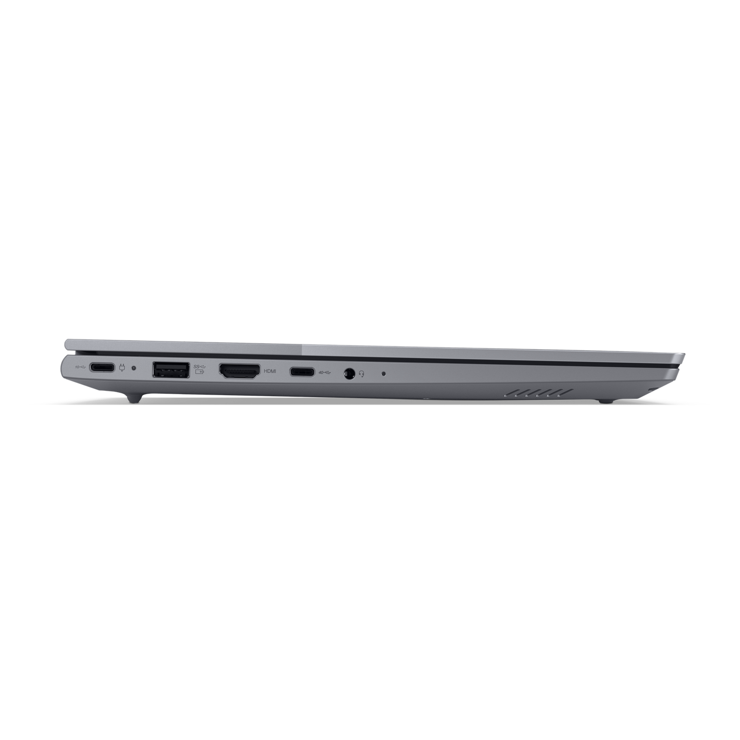 Zijaanzicht van een zilveren laptop. Zichtbare poorten zijn USB, HDMI en audio. De laptop staat op een zwarte achtergrond.