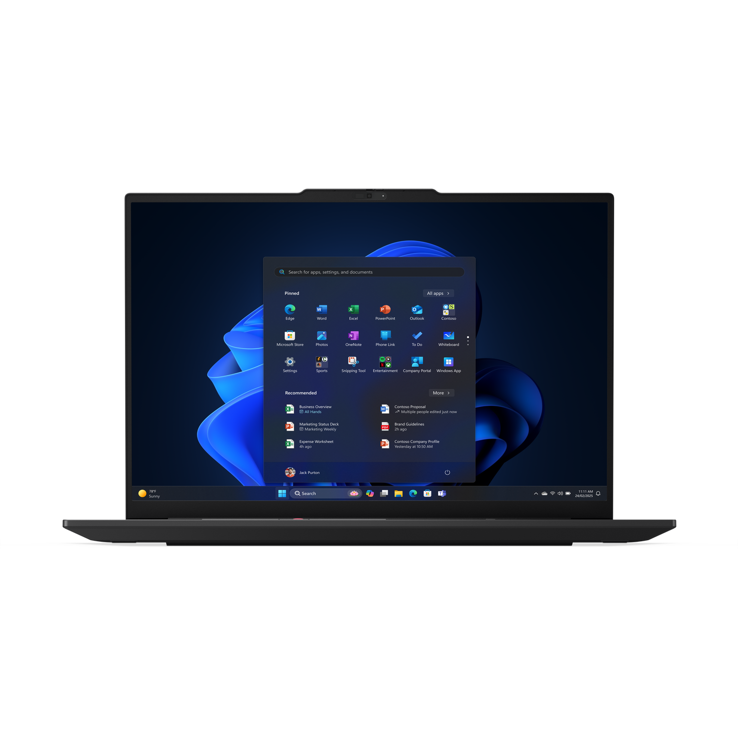 Een laptop toont het Windows 11 startmenu. Verschillende app-iconen zijn zichtbaar, samen met een zoekbalk en een weerwidget.