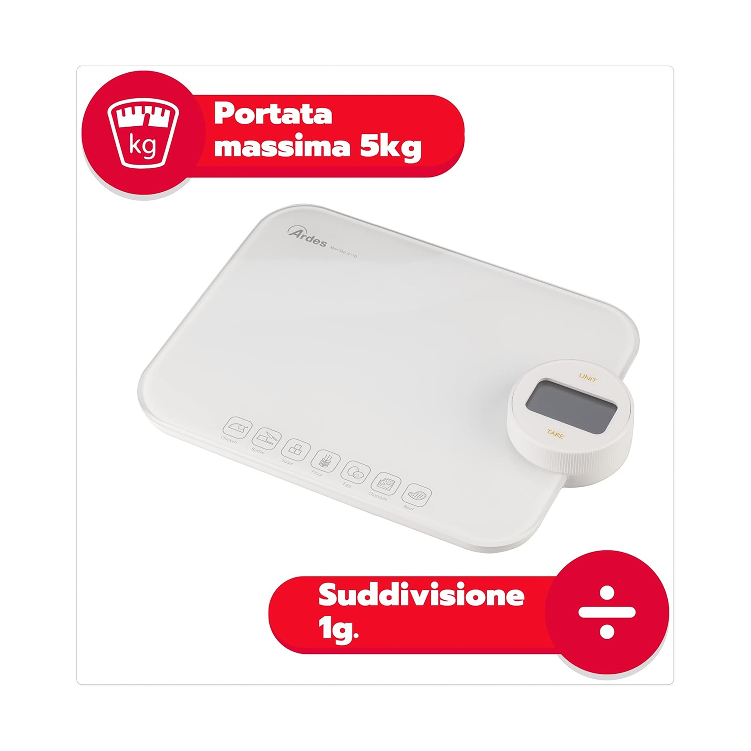 Una bilancia da cucina digitale bianca con display rotondo ed etichetta rossa che indica il peso massimo di 5 kg. Testo: Portata massima 5kg.