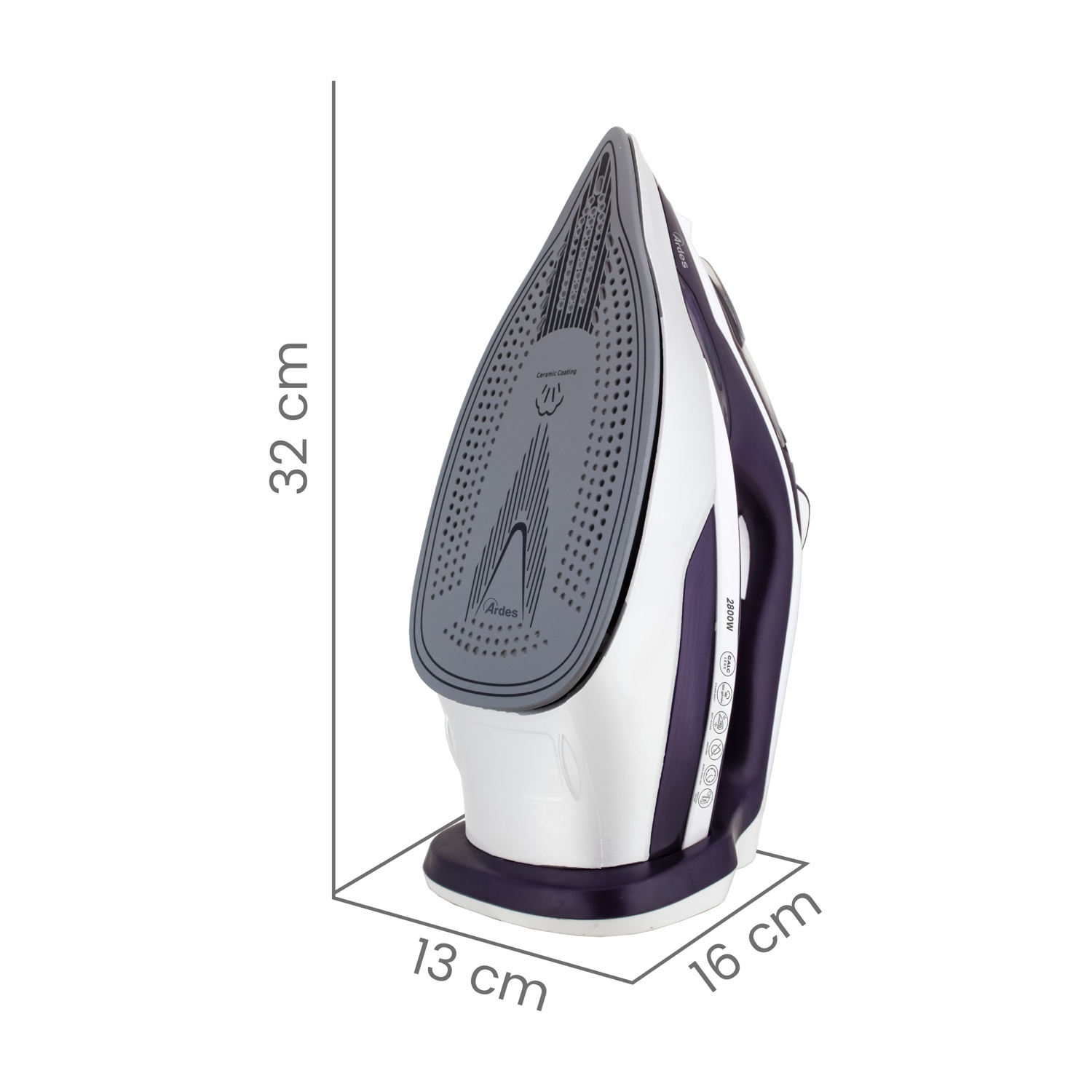 Un ferro da stiro con rivestimento in ceramica, bianco, viola e grigio. Le dimensioni sono indicate in 32 cm, 13 cm e 16 cm. Il marchio è Ardes.