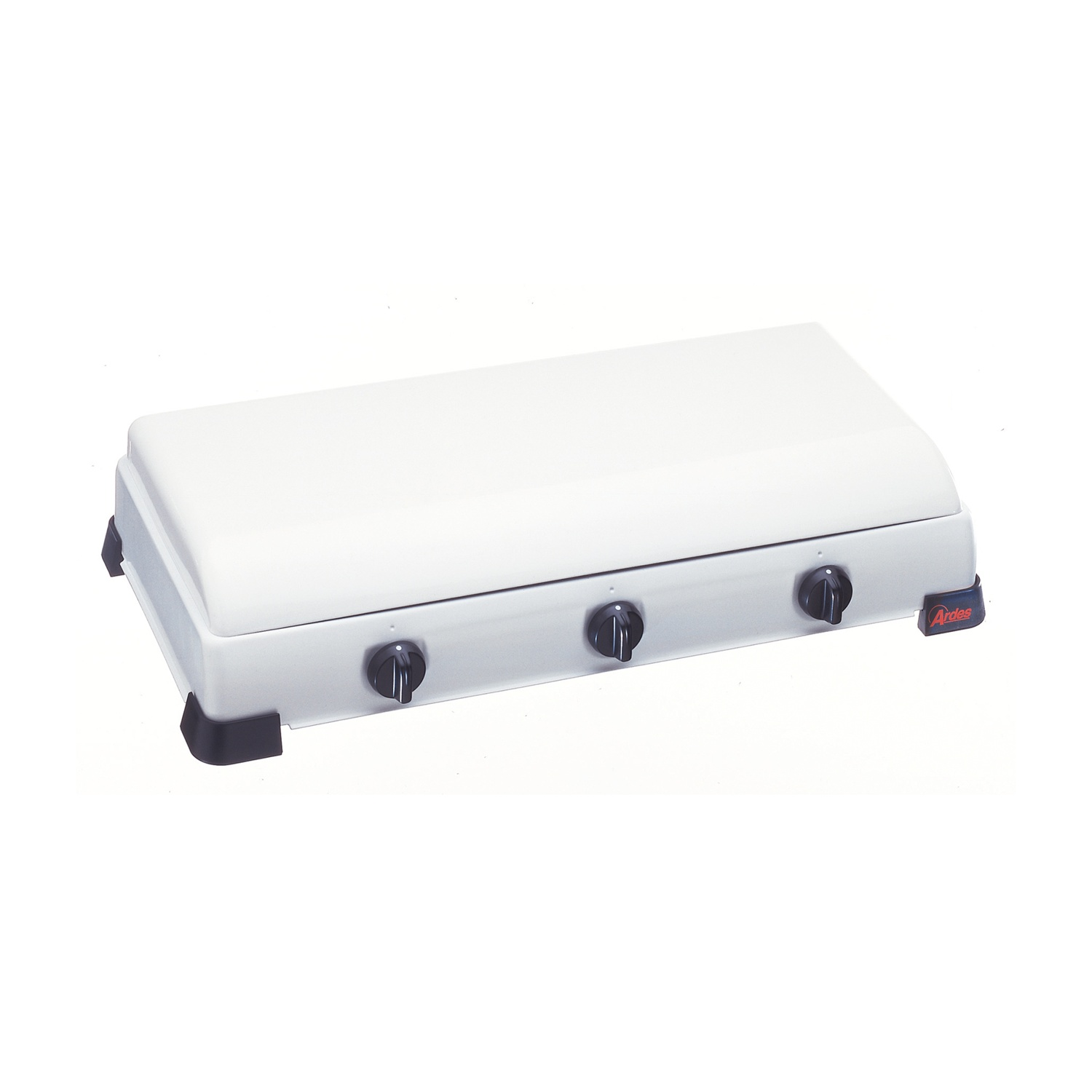 Un fornello portatile bianco e grigio. Ha tre manopole nere. Il marchio Ardes è visibile.