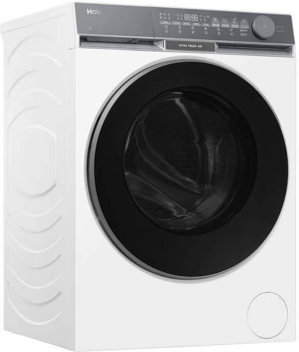 Weiße Haier Waschmaschine mit schwarzer Tür und Bedienfeld. Sie hat eine runde Tür und Digitalanzeige.