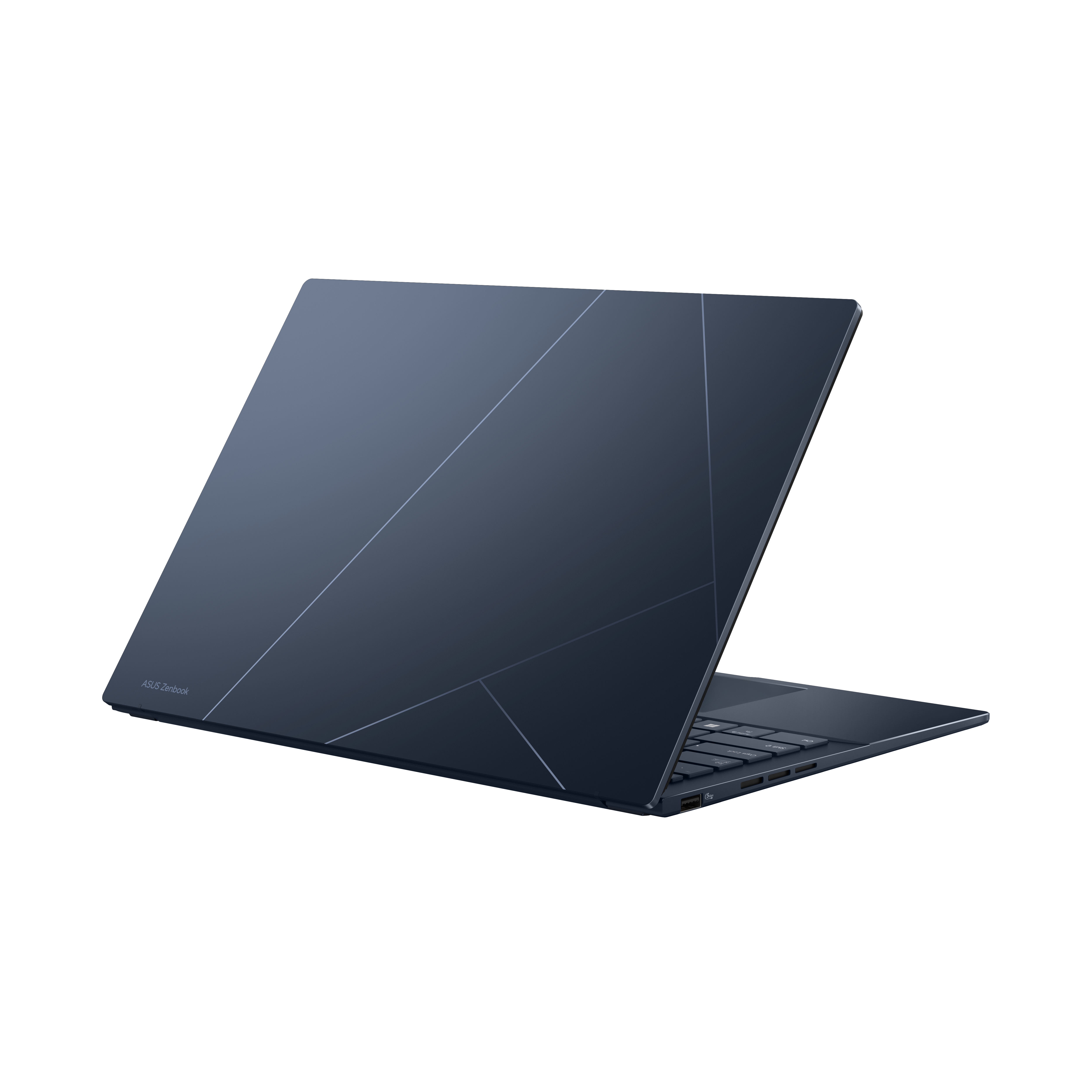Ein dunkelblaues ASUS Zenbook-Laptop ist auf schwarzem Hintergrund geöffnet. Der Deckel hat geometrische Linien.