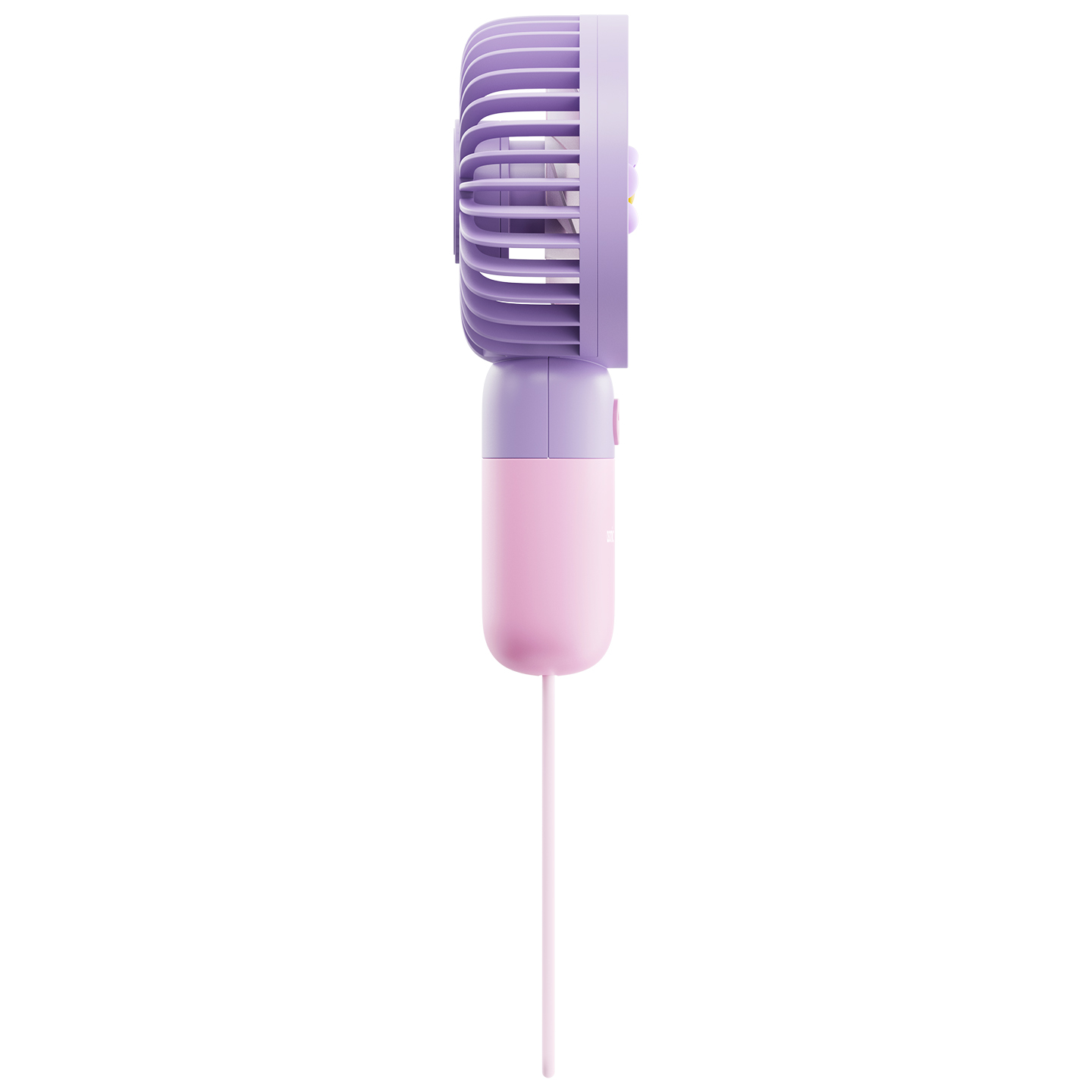 Dikey bir görüntü pembe ve mor bir el fanı gösteriyor. Fandanın silindirik bir sapı ve kare bir fan başlığı var.