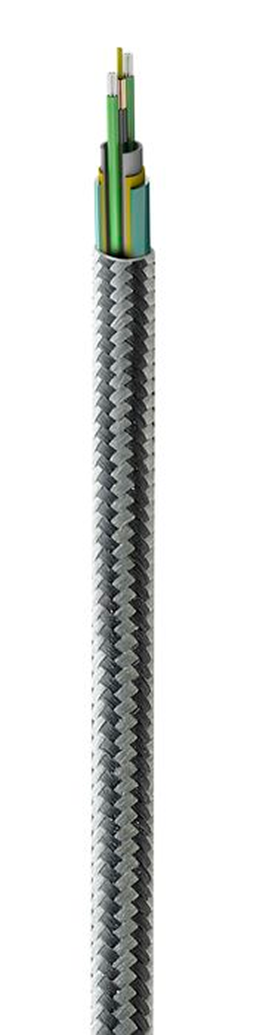 Primer plano de un cable. El cable es cilíndrico, envuelto en una capa exterior tejida gris y negra. El núcleo tiene cables de colores.