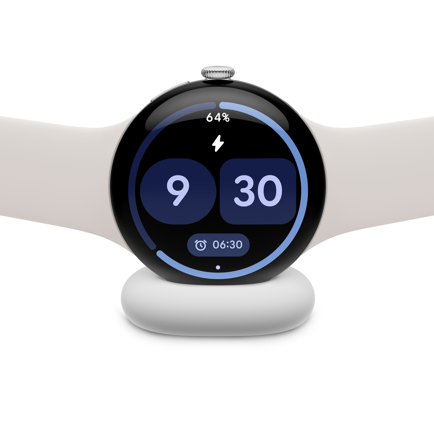 Une smartwatch noire affiche 9h30 avec 64% de batterie. Elle repose sur une base de chargement blanche. La montre a un bracelet blanc.