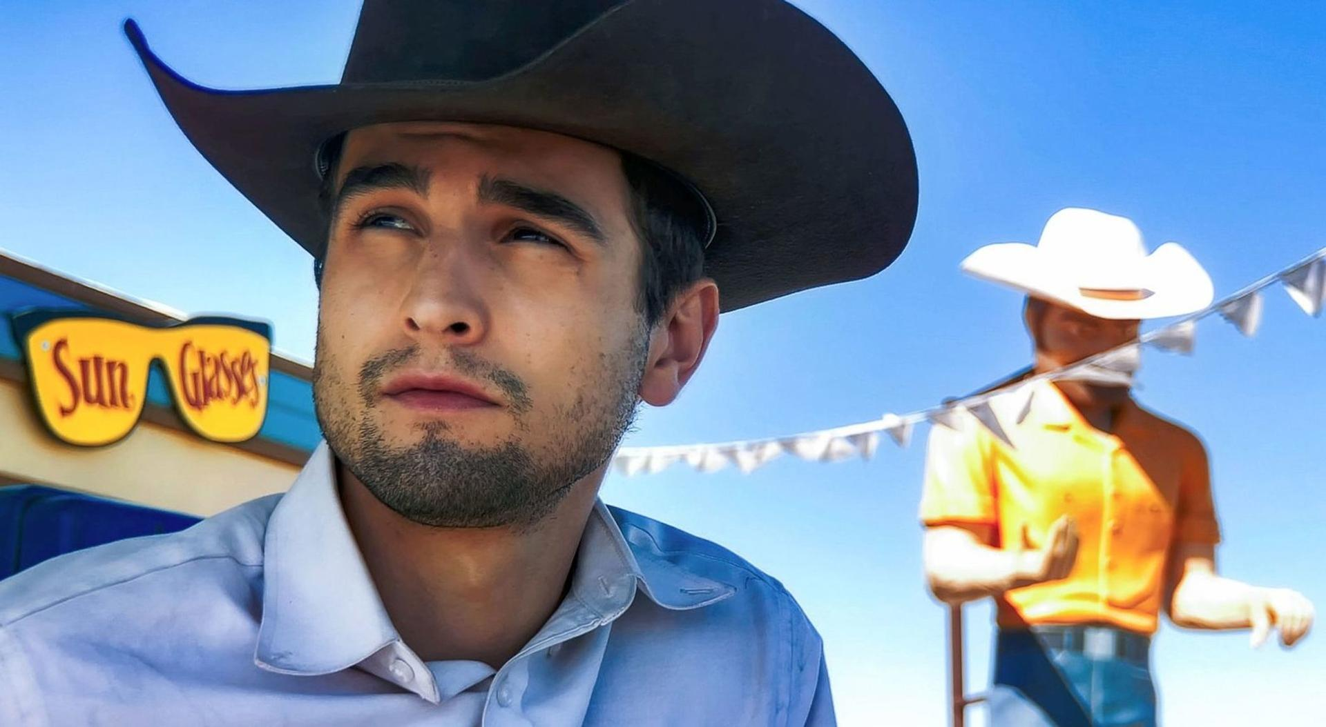 Ein Mann mit Cowboyhut schaut nach oben. Links ein Sonnenbrillen-Schild. Im Hintergrund eine Figur mit Cowboyhut.