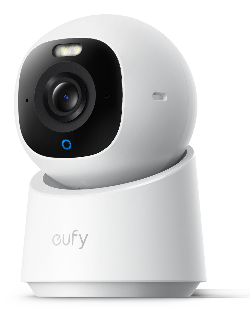 Cámara de seguridad Eufy blanca. Tiene un cabezal redondo con lente, luz y base. El logotipo de Eufy es visible en la base.