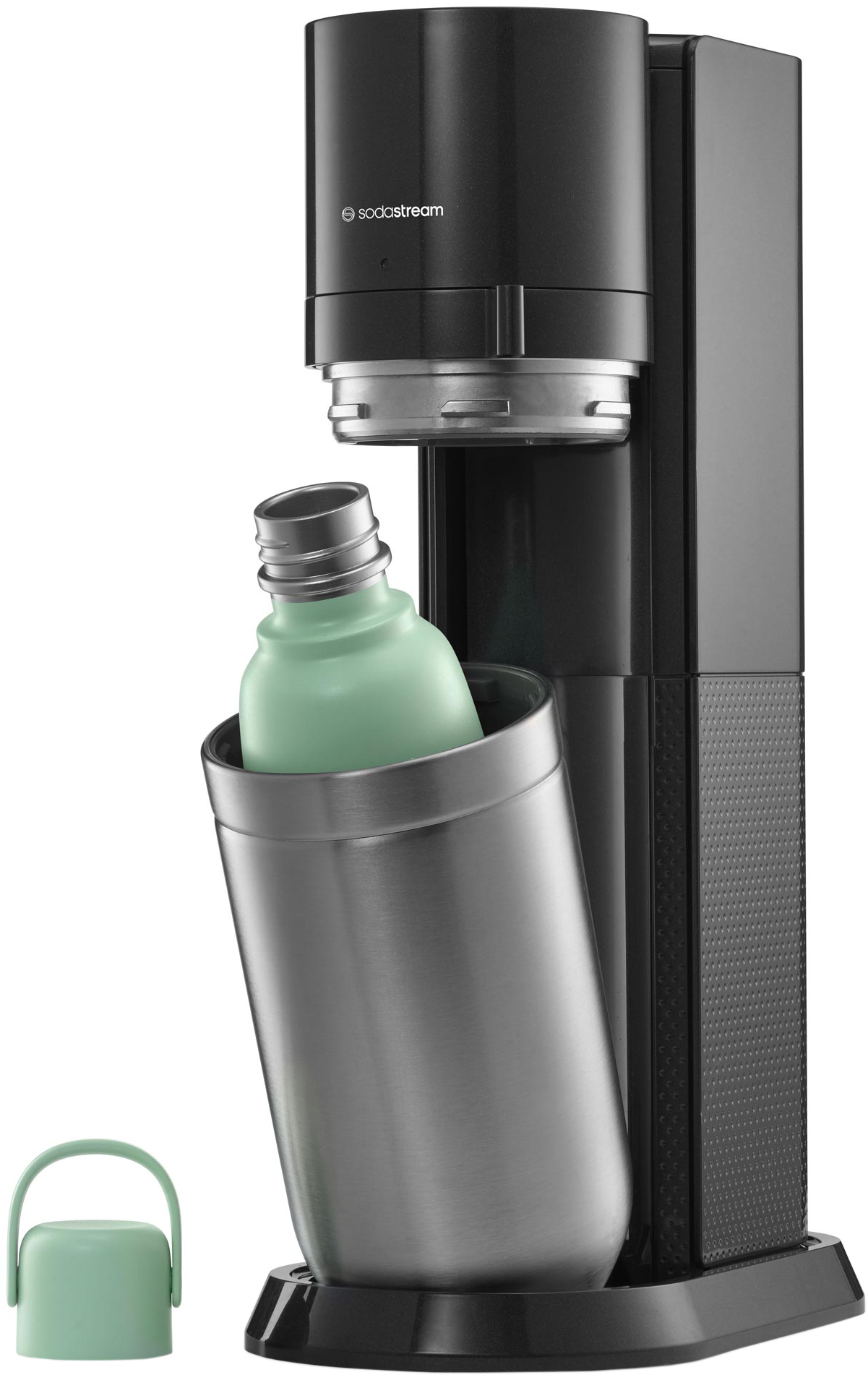 Egy SodaStream gép egy zöld palackkal. Egy zöld fedél balra. A gép fekete és ezüst.