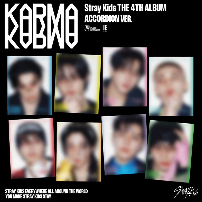 A Stray Kids album borítója. A zenekar tagjainak elmosódott képeit és a 'Karma' album címét tartalmazza fekete háttéren.