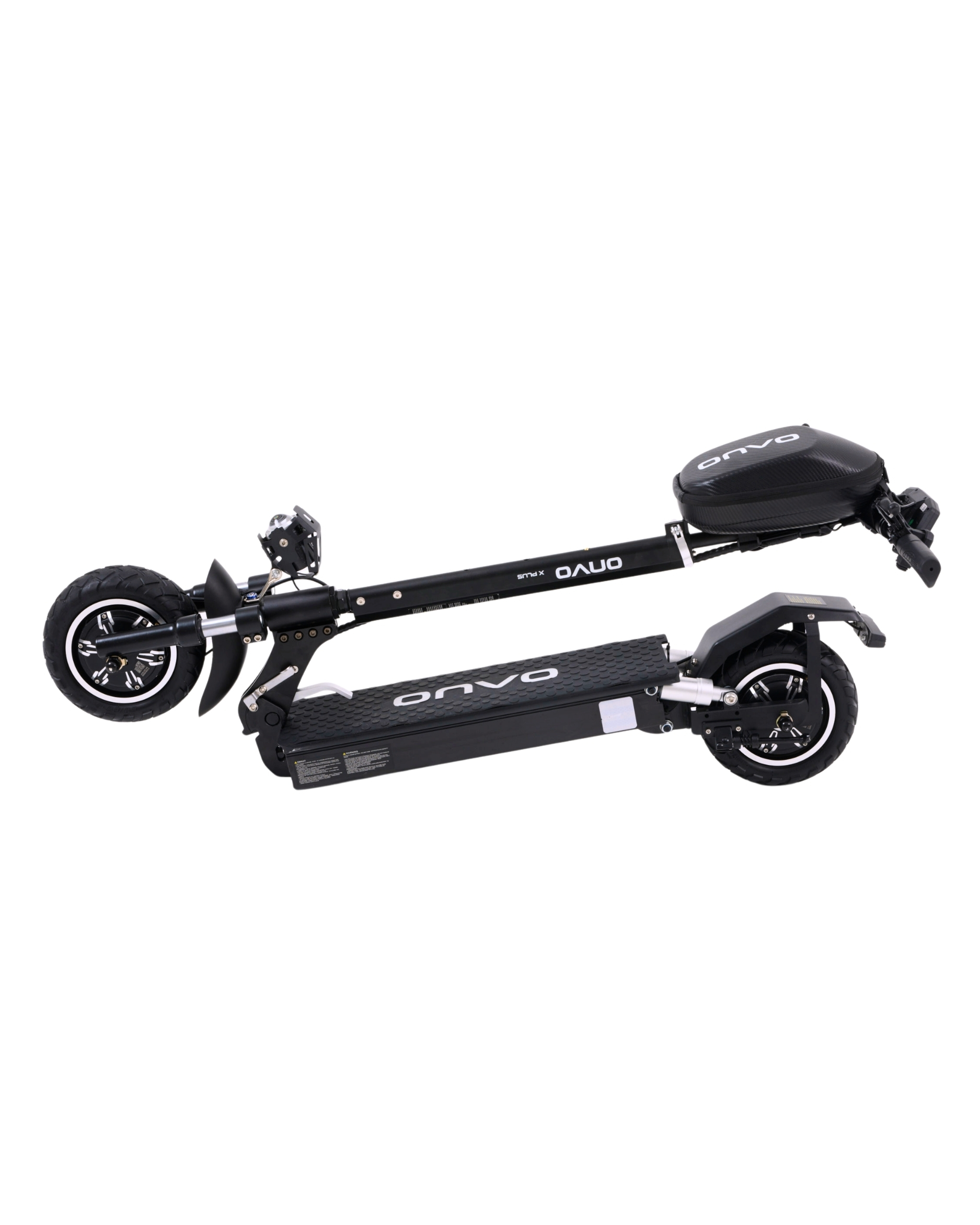 Beyaz zemin üzerinde, ONVO markalı, beyaz detaylı siyah elektrikli scooter. İki tekerlek, gidon ve katlanabilir tasarıma sahip.